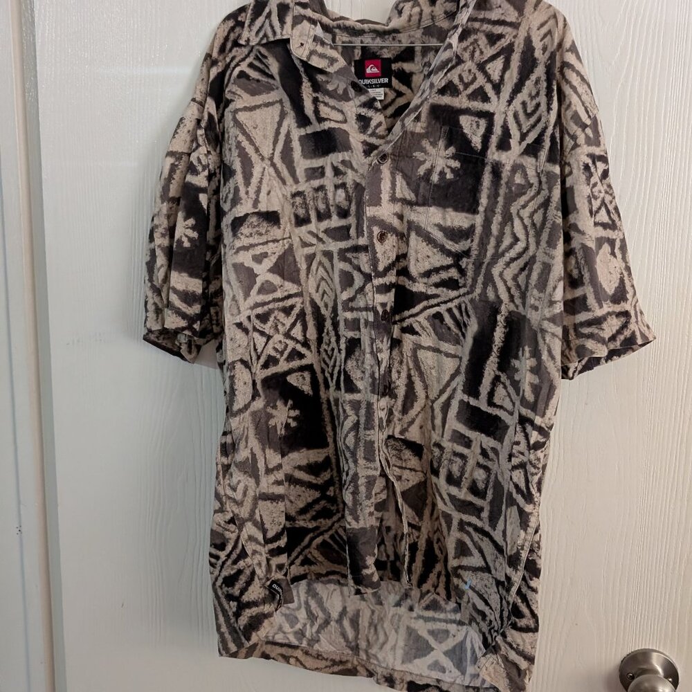 Quicksilver button up